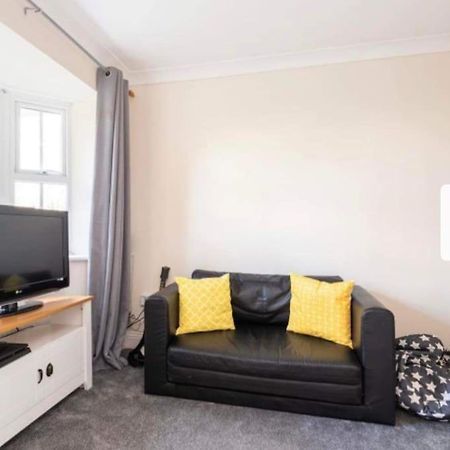 Beautiful Large Property, Sleeps 9 Walking Distance To The Sea , Beaches And Restaurants Fantastic Interior Lyme Regis Buitenkant foto